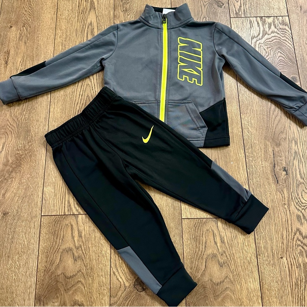 Nike Toddler Boy's Tracksuit Zip Jacket Jogger Pants  Track Set Size 2T